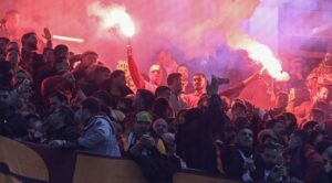 Galatasaray&rsquo;a UEFA'dan Şok Cezalar: Deplasmanda Taraftar Olmayacak!