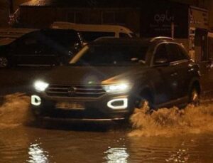 Hatay’da Sağanak Yağış: Cadde ve Sokaklar Sular Altında Kaldı!