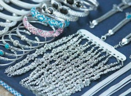 İstanbul’da G&uuml;m&uuml;ş Ş&ouml;leni: Tarihi Yarımada’da İlk Sokak Festivali Başlıyor!