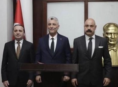 Kamerun’da Ticaret Hamlesi: Bakan Bolat’tan Afrika’ya Stratejik Ziyaret