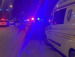 Kayseri&rsquo;de Bı&ccedil;aklı Kavga: Bir Kişi Ağır Yaralandı, Olay Yeri Kan G&ouml;leti Oldu