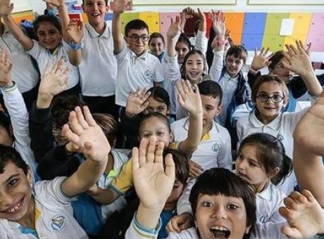 Şanlıurfa’da Sağanak Yağışlar Eğitime Ara Verdirtti: &Ouml;ğrenciler Ne Yapacak?