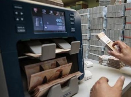 T&uuml;rk Bankacılık Sekt&ouml;r&uuml;nde Rekor B&uuml;y&uuml;me: Krediler ve Mevduatlar Y&uuml;kseliyor!