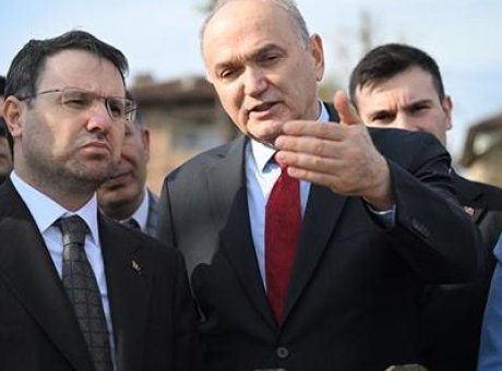 “T&uuml;rkiye’nin G&uuml;venliği İ&ccedil;in Tek Ses Olma Zamanı: Bakan G&uuml;rlek’ten Kritik A&ccedil;ıklamalar”