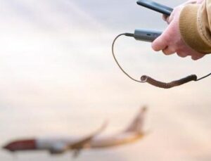 U&ccedil;uş G&uuml;venliği İ&ccedil;in &Ouml;nemli Yenilik: Taşınabilir Şarj Cihazı Kısıtlamaları Başlıyor