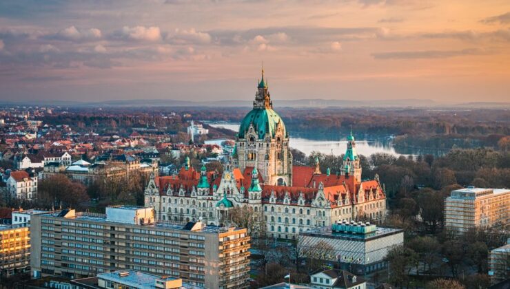 Geleceğin Enerjisi Kanalizasyonda mı? Hannover&rsquo;ın Atık Su ile Isınma Devrimi