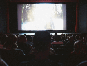 Sinemanın G&uuml;&ccedil;l&uuml; Kadını Vahşi Doğada Hayatta Kalma Sınavında