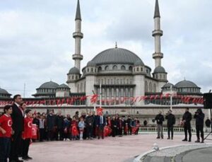 23 Nisan Coşkusu: İstanbul’da Ge&ccedil;mişten G&uuml;n&uuml;m&uuml;ze 106 Yılın Anlamı