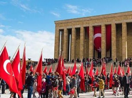 “23 Nisan: Geleceğin Teminatı &Ccedil;ocuklar ve Onların Hayalleri”
