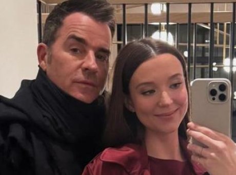 54 Yaşında Hayalini Ger&ccedil;ekleştirdi: &Uuml;nl&uuml; Oyuncudan Sevgi Dolu Bebek M&uuml;jdesi!