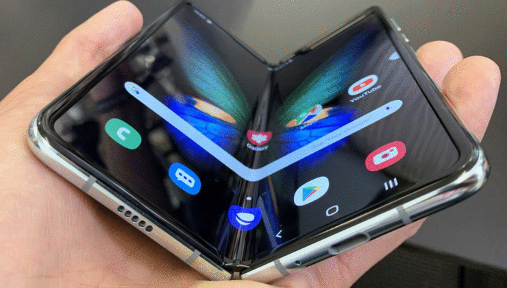 Mobil Teknolojide Yeni Bir D&ouml;nem: Ekranların Katlandığı D&uuml;nyada Değişen G&uuml;&ccedil; Dengeleri