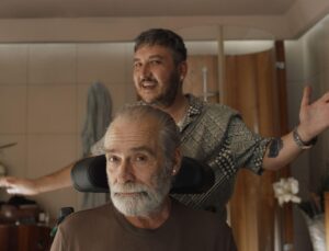 Netflix&rsquo;te Zirve Değişimi: Haluk Bilginer ve Feyyaz Yiğit&rsquo;li “Yan Yana” İzleyiciyle Buluştu