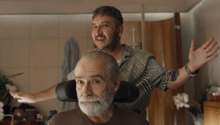 Netflix&rsquo;te Zirve Değişimi: Haluk Bilginer ve Feyyaz Yiğit&rsquo;li “Yan Yana” İzleyiciyle Buluştu