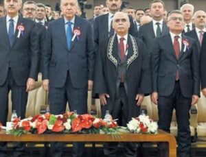 Anayasa Mahkemesi’nde Tarihi Anlar: Erdoğan ve Yeni &Uuml;ye Kazdal’ın Yemin T&ouml;reni