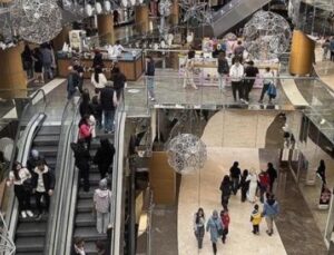 Ankara’daki AVM’den &Ccedil;arpıcı Karar: 18 Yaş Altı Gen&ccedil;ler İ&ccedil;in Yasak!