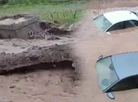 Aşırı Yağışlar Felakete Yol A&ccedil;tı: Bir Ev Sulara Kapıldı, Ara&ccedil;lar Kayboldu