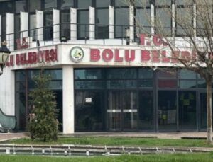 Bolu’da Siyasi &Ccedil;alkantı: Belediye Başkan Yardımcıları G&ouml;zaltına Alındı
