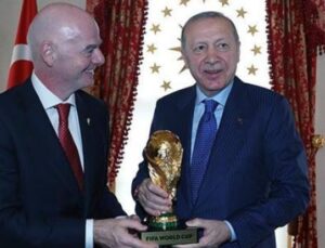 Erdoğan ve Infantino: Futbolun Geleceği İ&ccedil;in Tarihi Buluşma