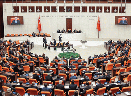 Fahiş Site Aidatlarına Dev D&uuml;zenleme: Milyonların Beklediği Teklif Mecliste!