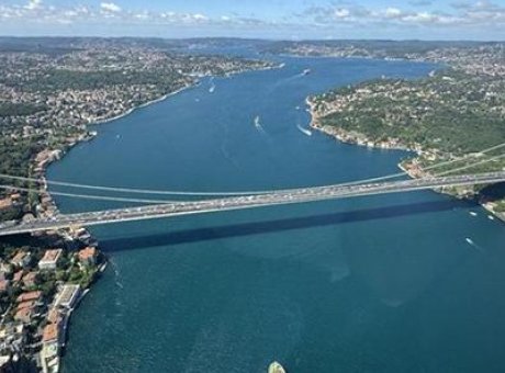 İstanbul Boğazı’nda Olağan&uuml;st&uuml; Gelişme: Gemi Trafiği Neden Askıya Alındı?