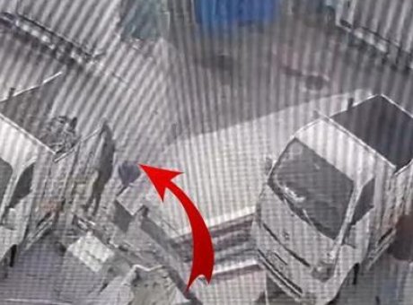 İstanbul&rsquo;da 300 Bin Liralık Kablo Hırsızlığı: Ş&uuml;pheli Su&ccedil;&uuml;st&uuml; Yakalandı