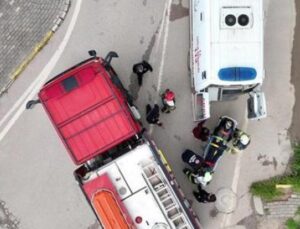 Kamyonet Dereye U&ccedil;tu: Bilinci Kapalı S&uuml;r&uuml;c&uuml; İ&ccedil;in Hayat M&uuml;cadelesi Verildi