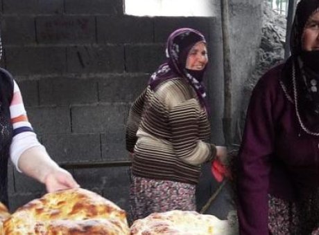 Kaybolan Bir Geleneğin İki Son Kalesi: Sabah 5’te Başlayıp Akşam Kapatıyorlar