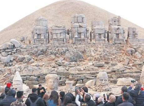 Kısa Tatillerle K&uuml;lt&uuml;r Turlarına Akın: 4 G&uuml;nl&uuml;k Fırsat Sizi Bekliyor!