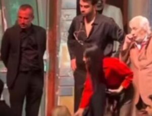 M&uuml;jdat Gezen’in Sağlık Durumu Tehlikede: ‘Gırgıriye M&uuml;zikali’nde Şok Gelişme!