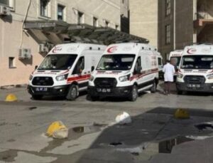 Sakarya’da D&uuml;ğ&uuml;n Masasında Kanlı Kavga: Hayati Tehlike Var!