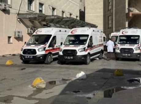 Sakarya’da D&uuml;ğ&uuml;n Masasında Kanlı Kavga: Hayati Tehlike Var!