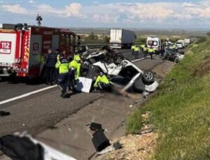 Şanlıurfa’da Zincirleme Kazada 3 Can Kayıp, 5 Yaralı: Korkun&ccedil; Anlar!