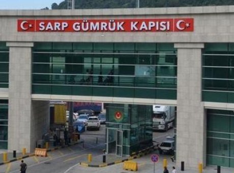 Sarp Sınır Kapısı’nda Rekor: 2026’nın İlk &Ccedil;eyreğinde 1 Milyona Yakın Ge&ccedil;iş!