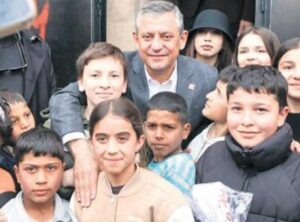 Se&ccedil;im &Ccedil;ağrısı: "Ya Sandık, Ya Tarihe Ge&ccedil;me!"