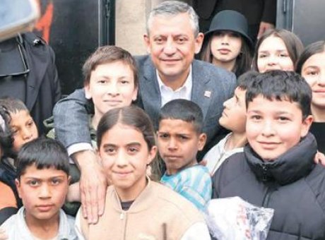 Se&ccedil;im &Ccedil;ağrısı: “Ya Sandık, Ya Tarihe Ge&ccedil;me!”