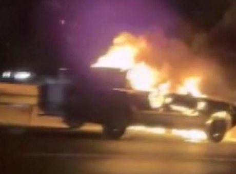 Seyir Halindeki Ara&ccedil;ta Yangın: Otoyolda Korku Dolu Anlar