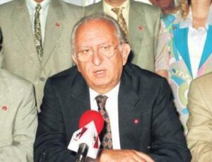 T&uuml;rk Siyasetinin Renkli İsimlerinden H&uuml;samettin Cindoruk Hayatını Kaybetti