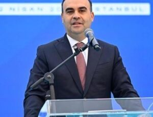 T&uuml;rkiye, K&uuml;resel Teknoloji Merkezine D&ouml;n&uuml;ş&uuml;yor: Bakan Kacır’dan &Ccedil;arpıcı A&ccedil;ıklamalar