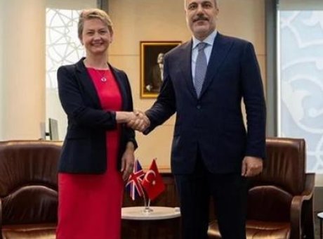 T&uuml;rkiye ve Birleşik Krallık&rsquo;tan Barış İ&ccedil;in Stratejik Adım: Fidan ve Cooper G&ouml;r&uuml;şt&uuml;