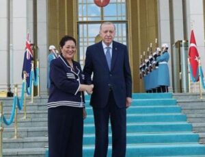 T&uuml;rkiye ve Yeni Zelanda Arasındaki İlişkilerde Tarihi Adım: Erdoğan ve Kiro G&ouml;r&uuml;şt&uuml;