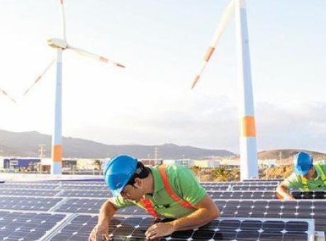 Yenilenebilir Enerjide &Ccedil;ığır A&ccedil;an B&uuml;y&uuml;me: G&uuml;neşin G&uuml;c&uuml; Artıyor!