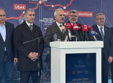 Y&uuml;ksek Hızlı Tren Projesi: 11,5 Milyon Yolcuya Konforlu Seyahat Fırsatı!