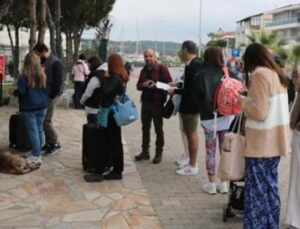 Yunan Adaları’na Kolay Erişim: Kapıda Vize Uygulaması Bir Yıl Daha Devam Ediyor!