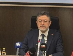2026’da Tarımsal Kayıplarımızı Telafi Edeceğiz! Bakan Yumaklı’dan &Ouml;nemli A&ccedil;ıklama