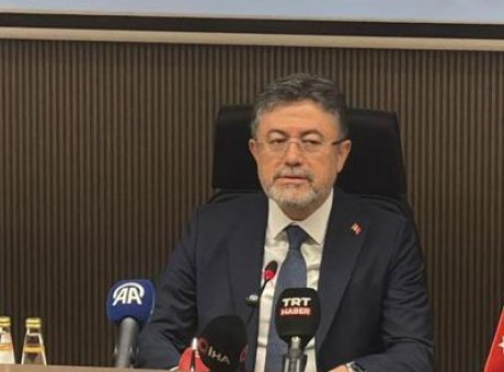 2026’da Tarımsal Kayıplarımızı Telafi Edeceğiz! Bakan Yumaklı’dan &Ouml;nemli A&ccedil;ıklama