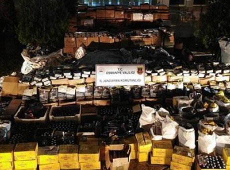 Adana’da Ka&ccedil;ak&ccedil;ılık Şoku: Milyonlarca Liralık &Uuml;r&uuml;nler Ele Ge&ccedil;irildi!