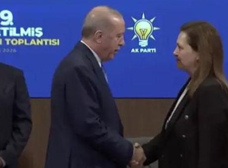 Afyonkarahisar’dan Flaş Ge&ccedil;iş: Belediye Başkanı Burcu K&ouml;ksal, AK Parti’ye Katıldı!