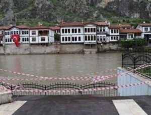 Amasya ve Tokat’ta Taşkın Alarmı: Okullar Tatil, Mahalleler Tahliye Edildi!
