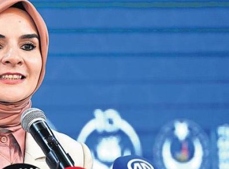 Annelik: Toplumun Geleceğini Şekillendiren En &Ouml;nemli Değer