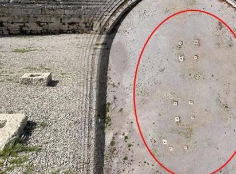 Antalya’da Tarihin Karanlık Y&uuml;z&uuml; Ortaya &Ccedil;ıktı: ‘Giyotin Kapı’ ve &Ccedil;arpıcı İdam Sahneleri